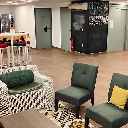 Adagio Access Aparthotel Poitiers