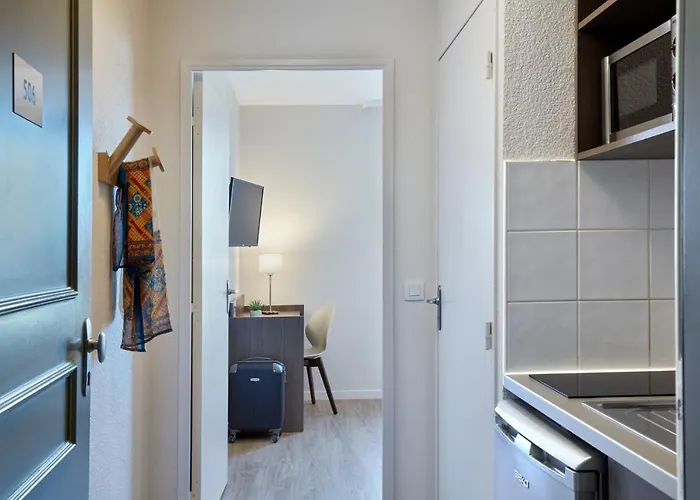 Adagio Access Апарт-отель