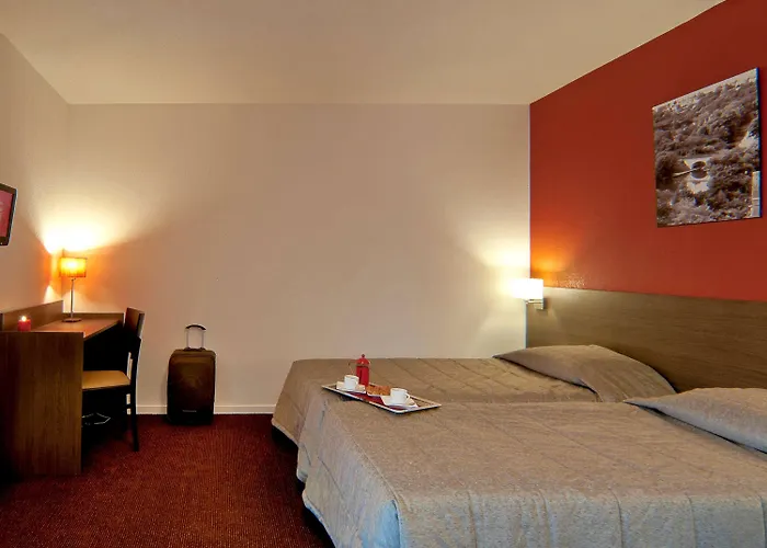 アパートホテル アダージョ アクセス ポワティエ