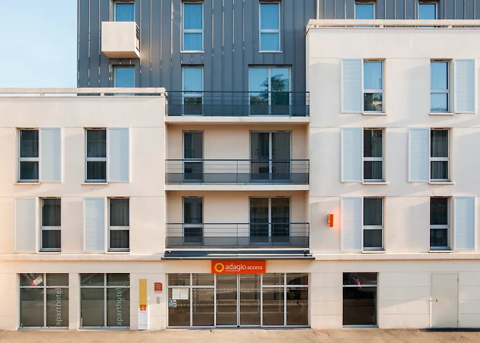アパートホテル アパートホテル アダージョ アクセス ポワティエ ポアティエ