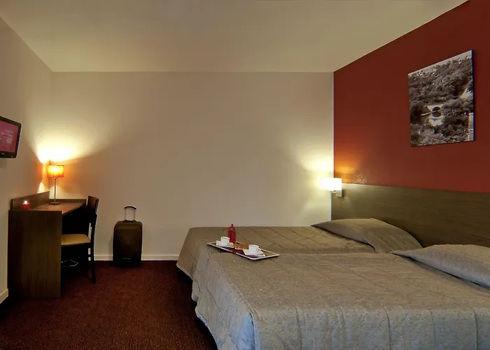 アパートホテル アダージョ アクセス ポワティエ アパートホテル