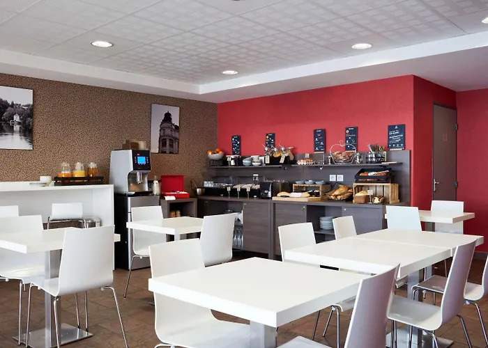 Adagio Access Пуатье