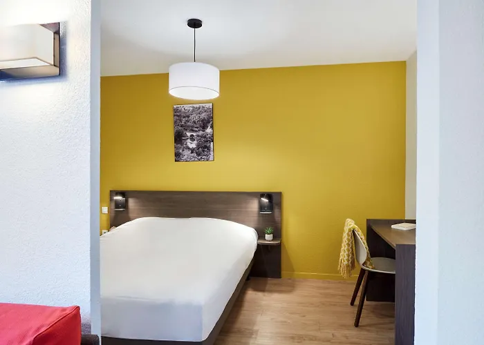 アパートホテル アダージョ アクセス ポワティエ