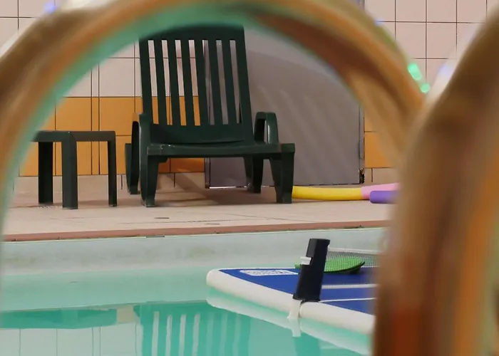 Adagio Access Апарт-отель Пуатье