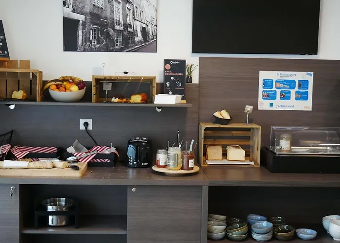 アパートホテル アパートホテル アダージョ アクセス ポワティエ 3*