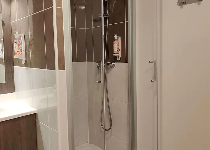 Adagio Access Апарт-отель Пуатье