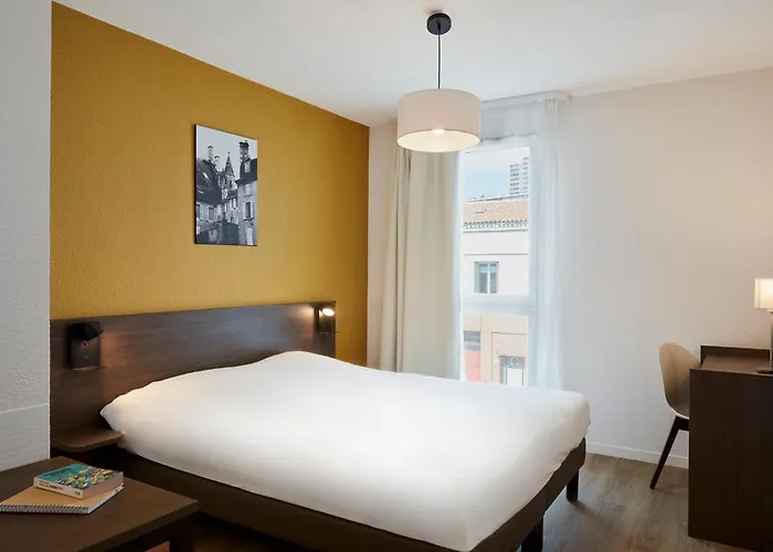 Adagio Access Пуатье