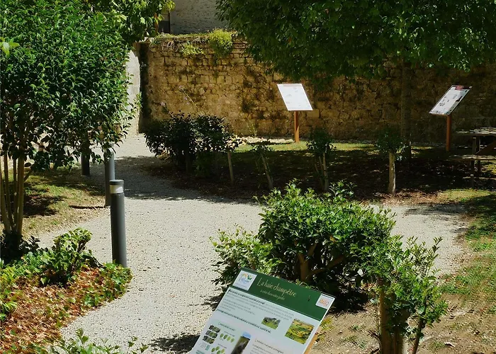 Apart Otel Adagio Access 3*